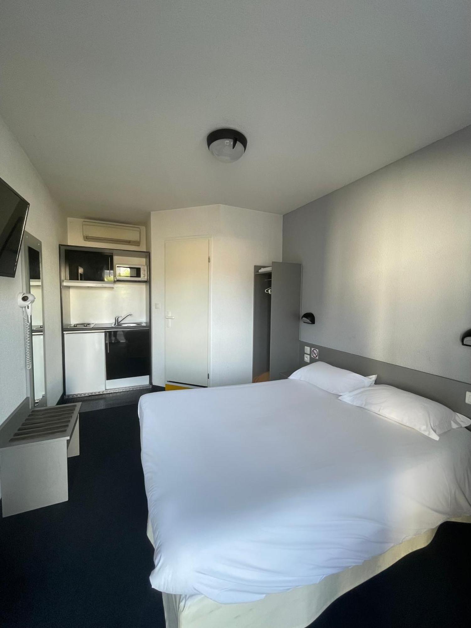 Brit Hotel Marvejols Room photo